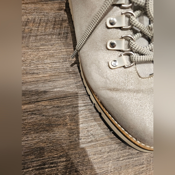 Sonoma Katherina Metallic Hiking Boots - Size 9 *but may be a bit snug f… - Picture 6 of 6